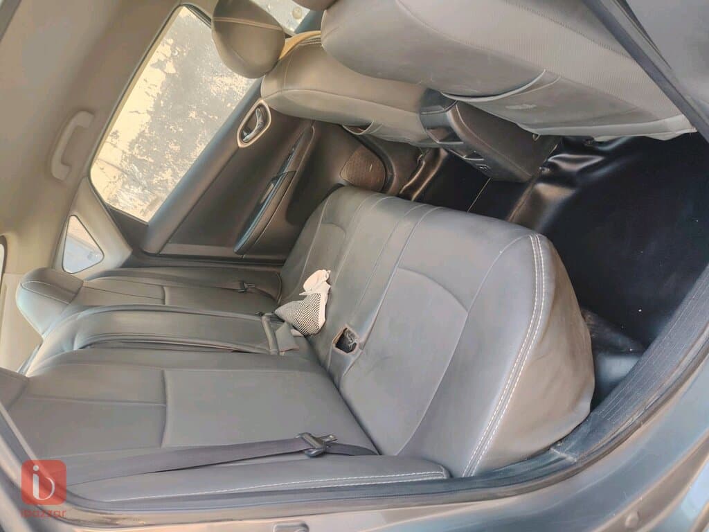 Nissan Sentra SV 8