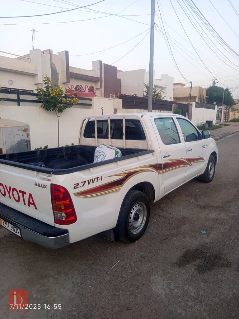 Toyota Hilux 5