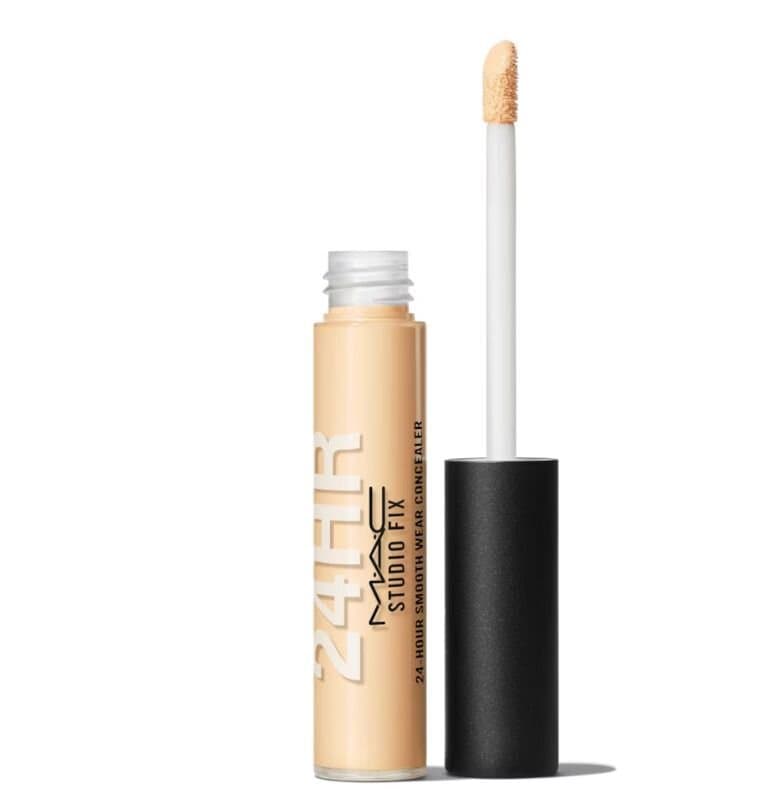 MAC STUDIO FIX 24-HOUR SMOOTH WEAR CONCEALER