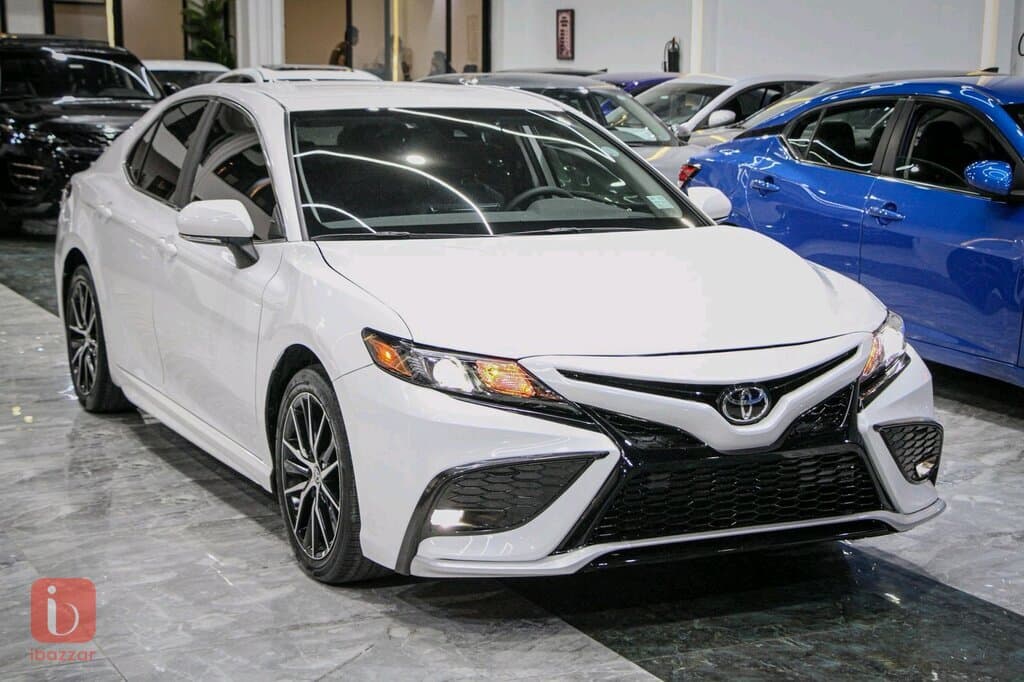 Toyota Camry SE