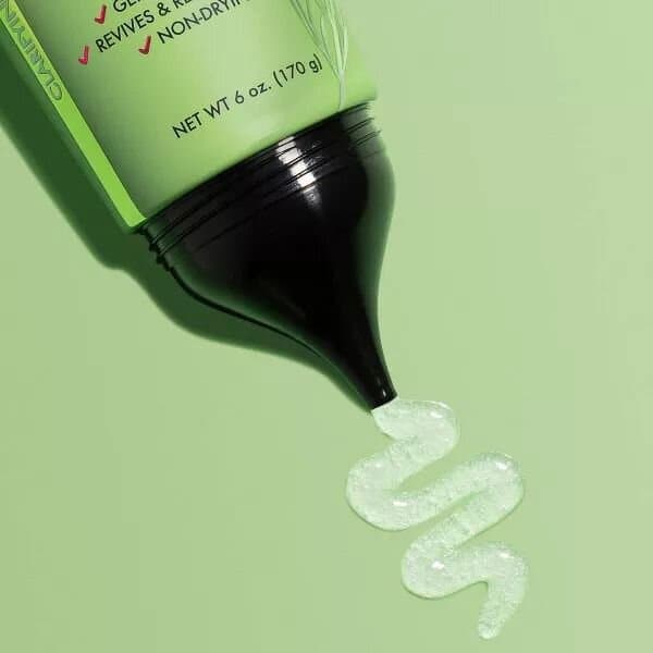 Mielle Organics Rosemary Mint Clarifying Sugar Scalp Scrub 3