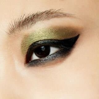 MAC  COSMETICS DAZZLESHADOW EXTREME/joie de glitz 3