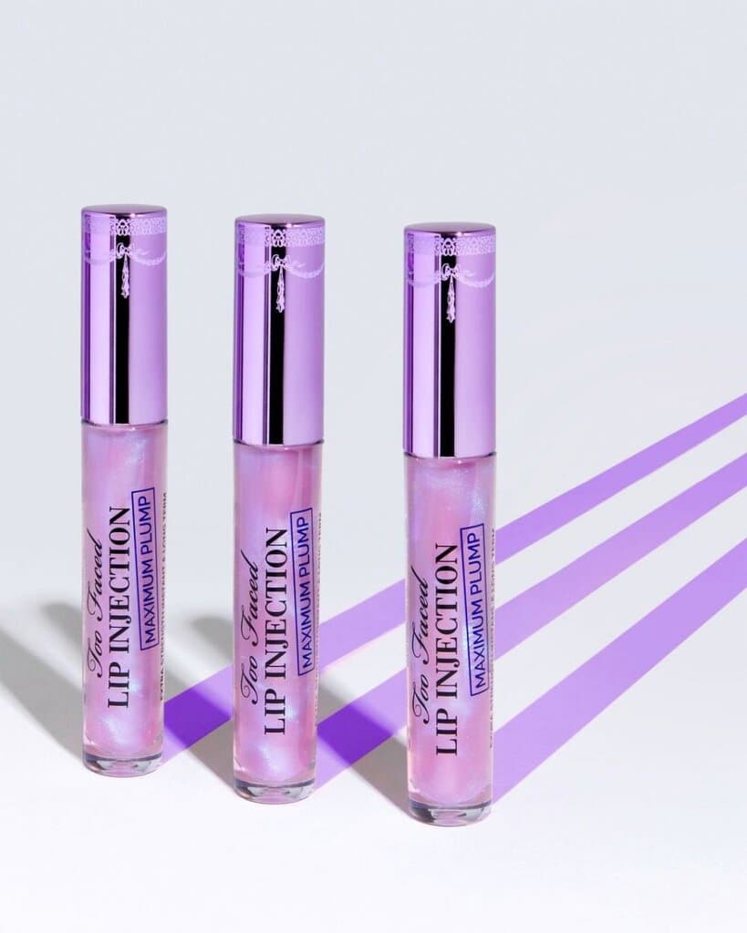 TOO FACED Lip Injection Maximum Plump Lip Plumper Gloss - Blueberry Buzz