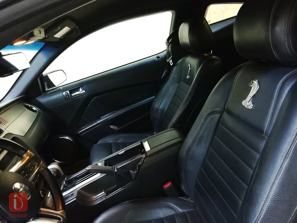 Ford Mustang V6 2