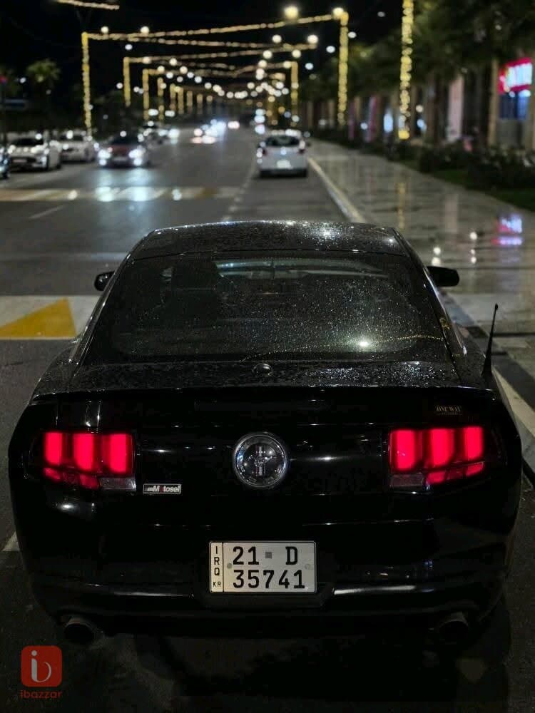 Ford Mustang V6 3