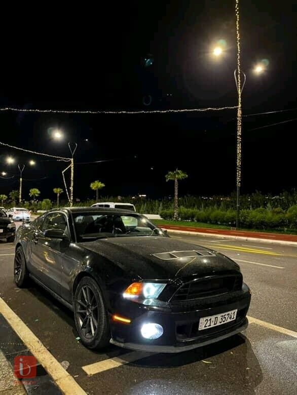 Ford Mustang V6 5