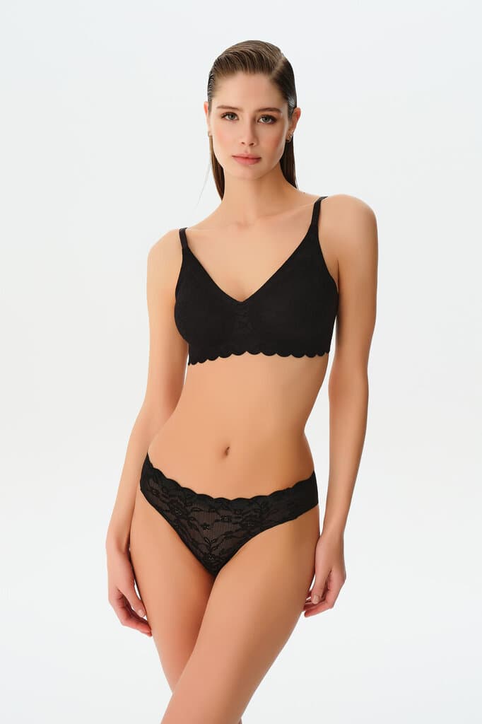 Suwen Black Invisible Lacy Soft Slip Panty - S 2