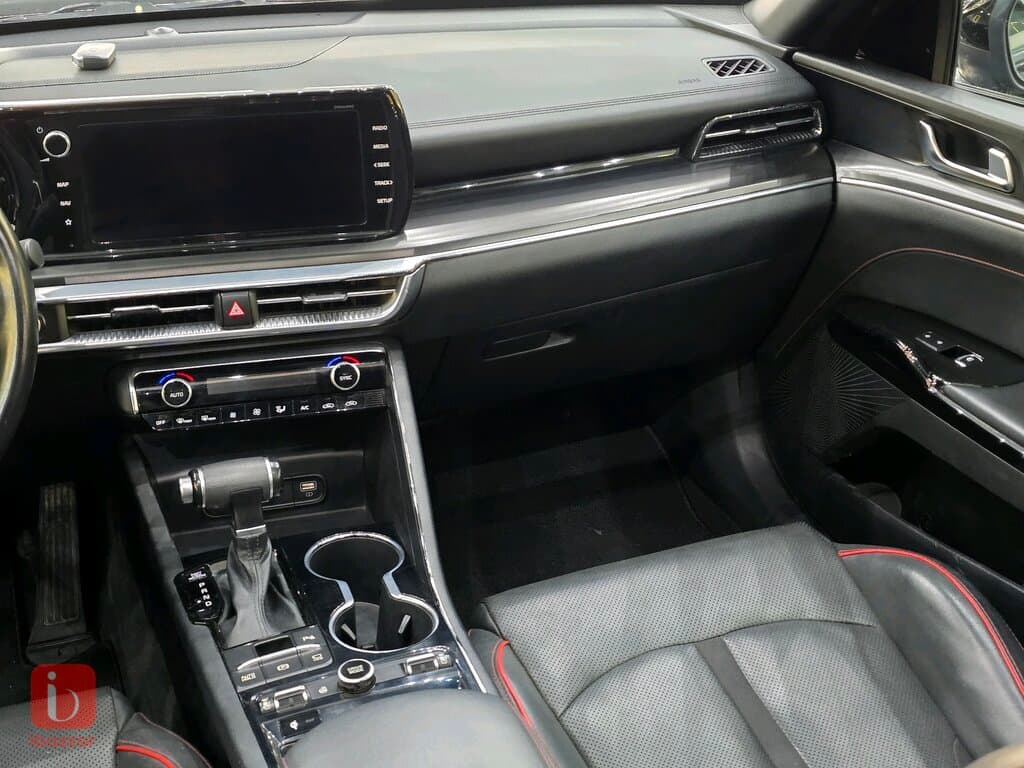 KIA K5 GT 8