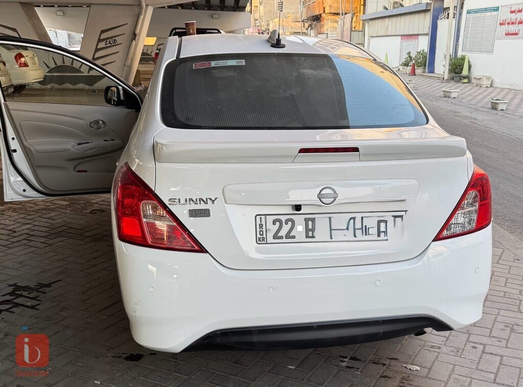 Nissan Sentra S 2