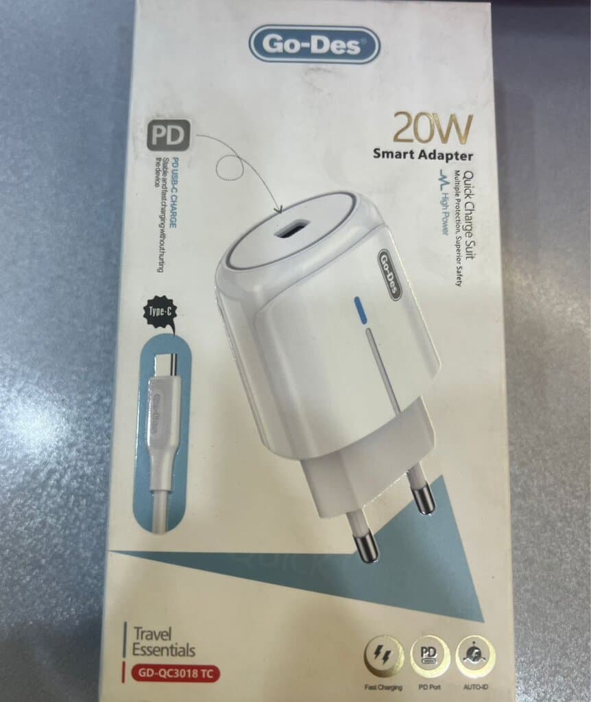Go-Des 20W Charger with Type-C to Type-C Cable