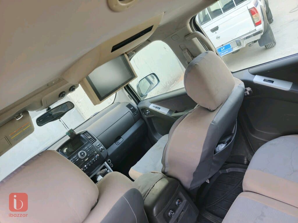 Nissan Pathfinder S 4WD 5