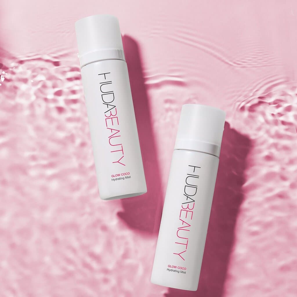 HUDA BEAUTY Glow Coco Hydrating Mist 3