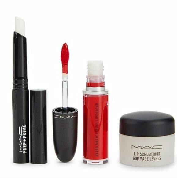 Travel Exclusive Lip Kit Red 3 Pcs Set 2