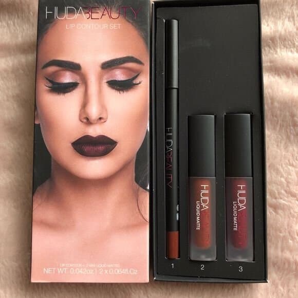 HUDA BEAUTY Lip Contour Set 2