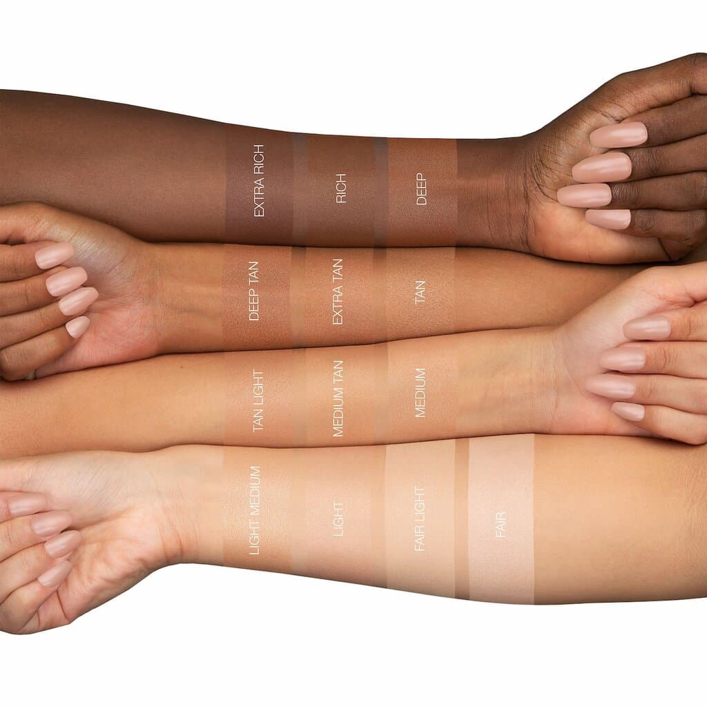 GloWish Luminous Pressed Powder 2