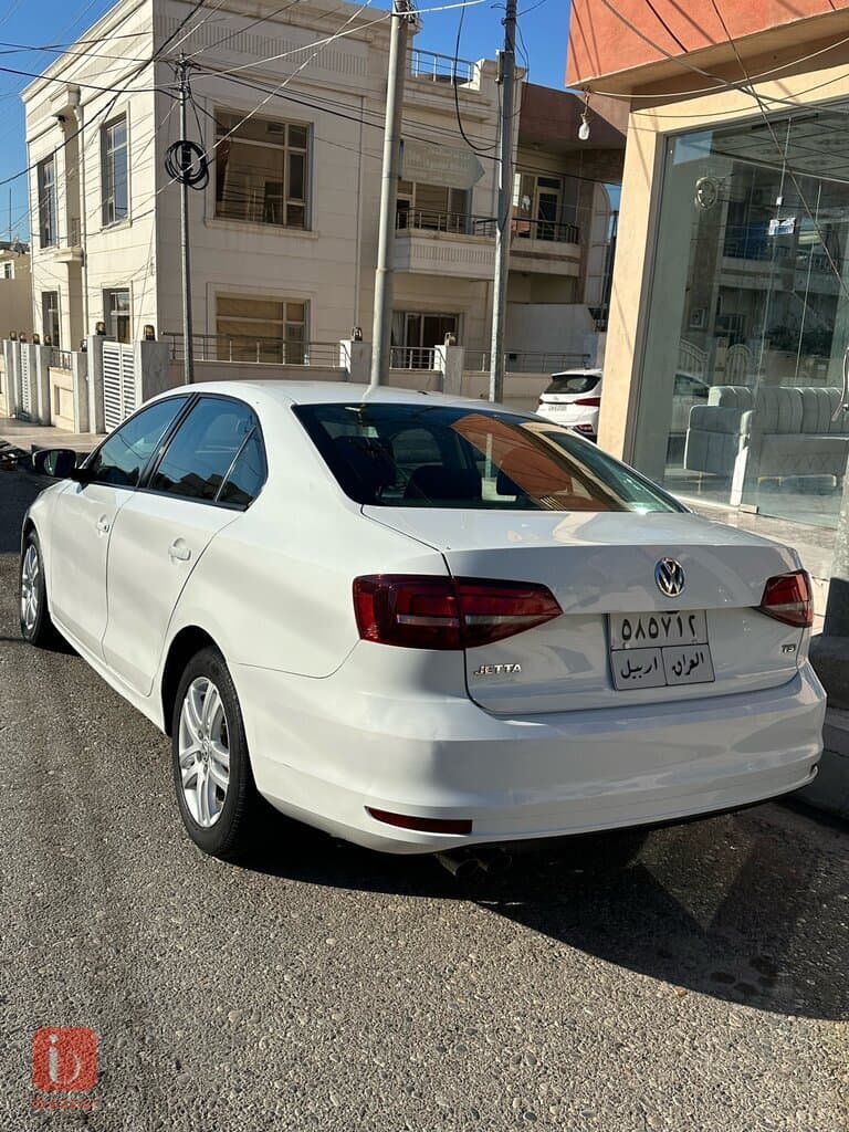 Volkswagen Jetta SE 5
