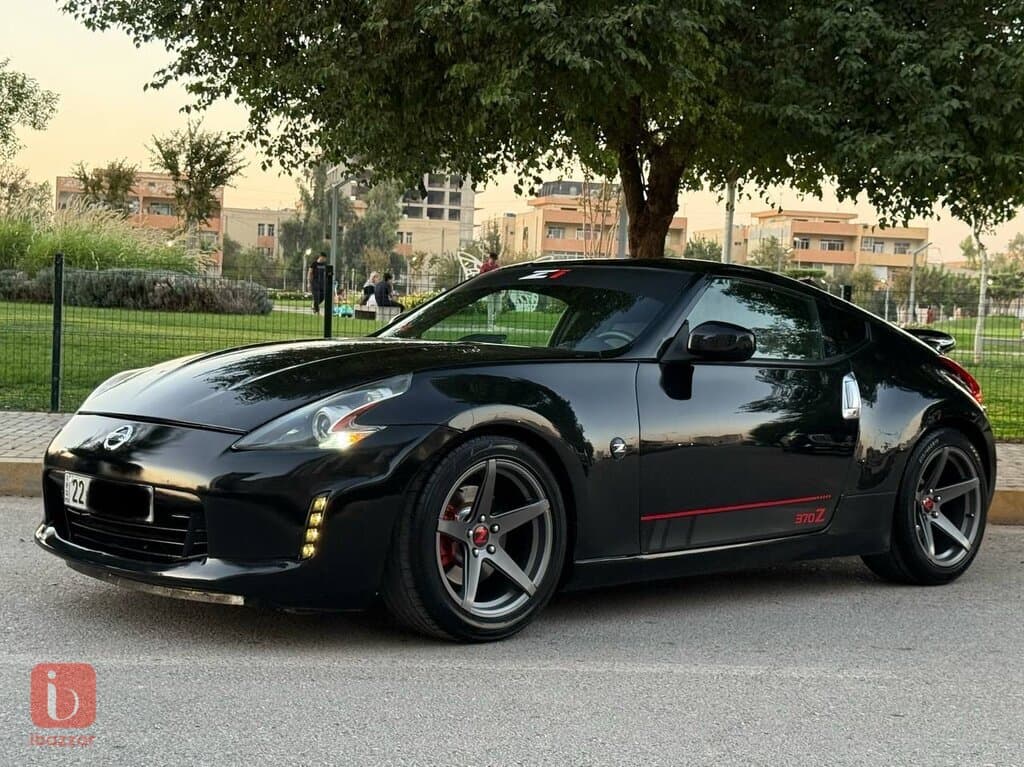 Nissan 370Z Coupe