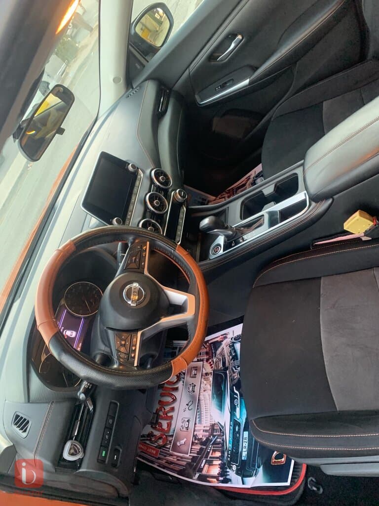 Nissan Sentra SR 6