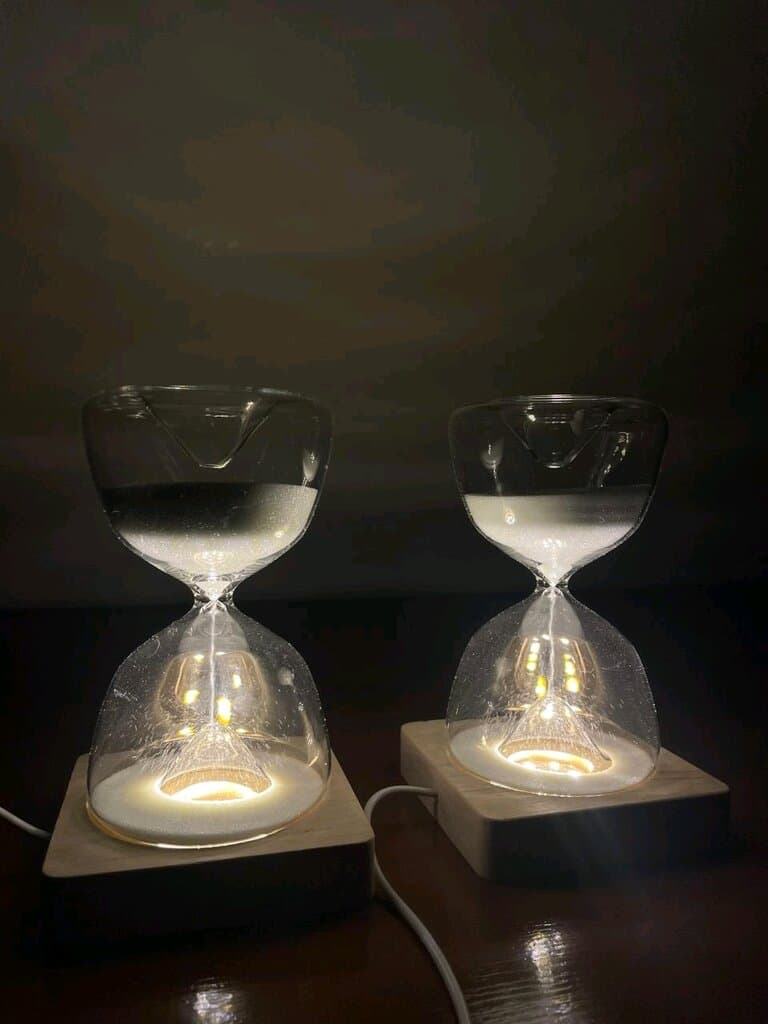 Hourglass table LED light 15 min 2