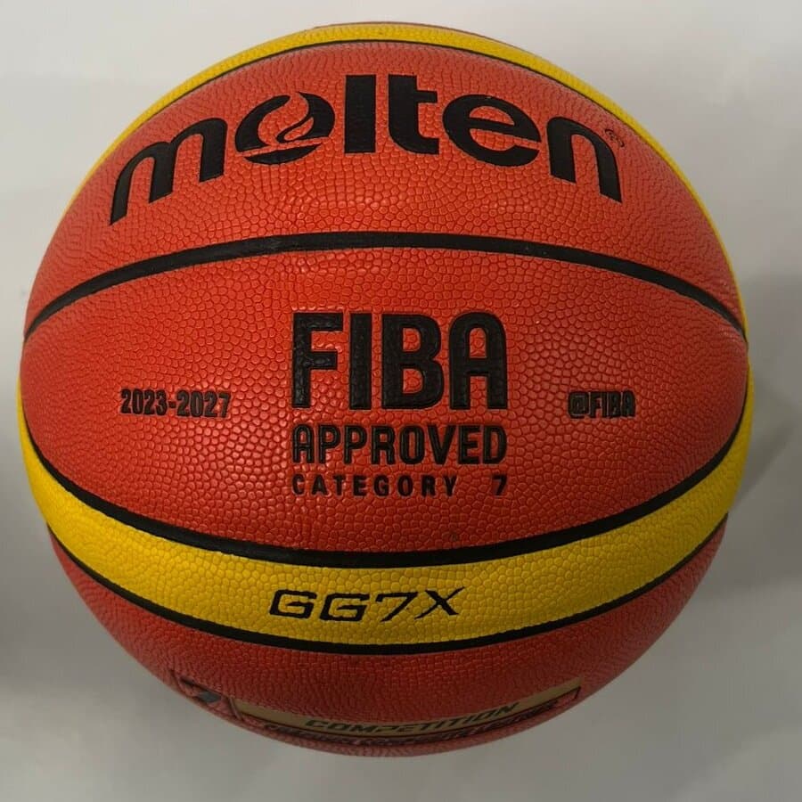 Molten Basketball - Brown