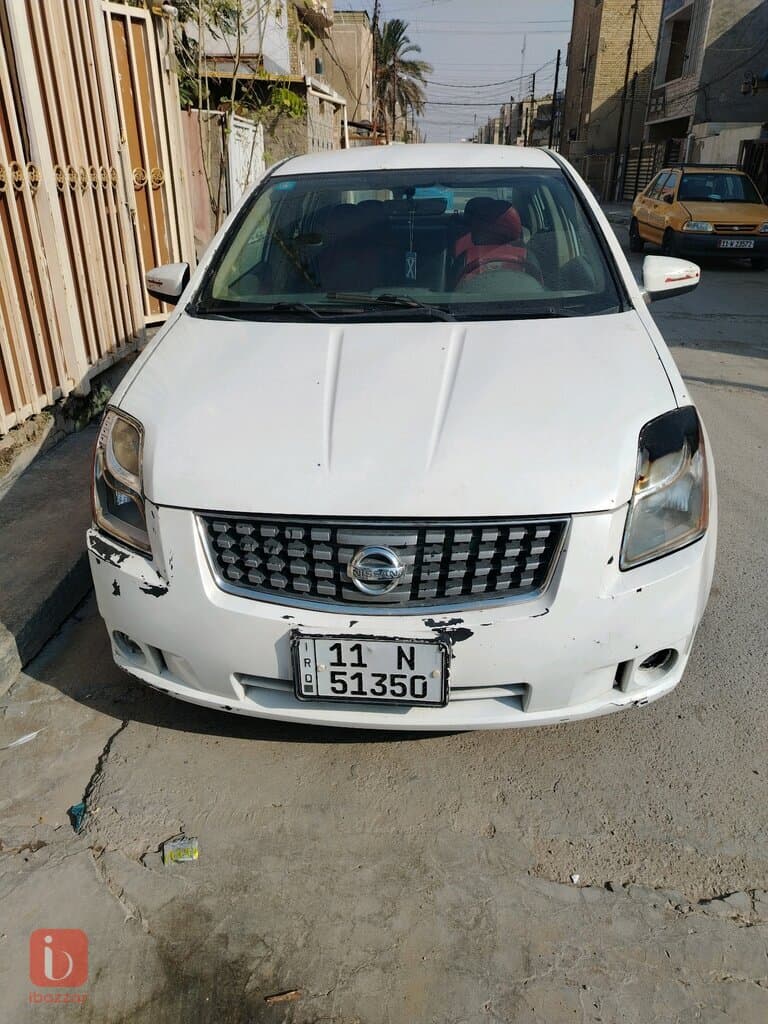 Nissan Sentra SV Sport 4