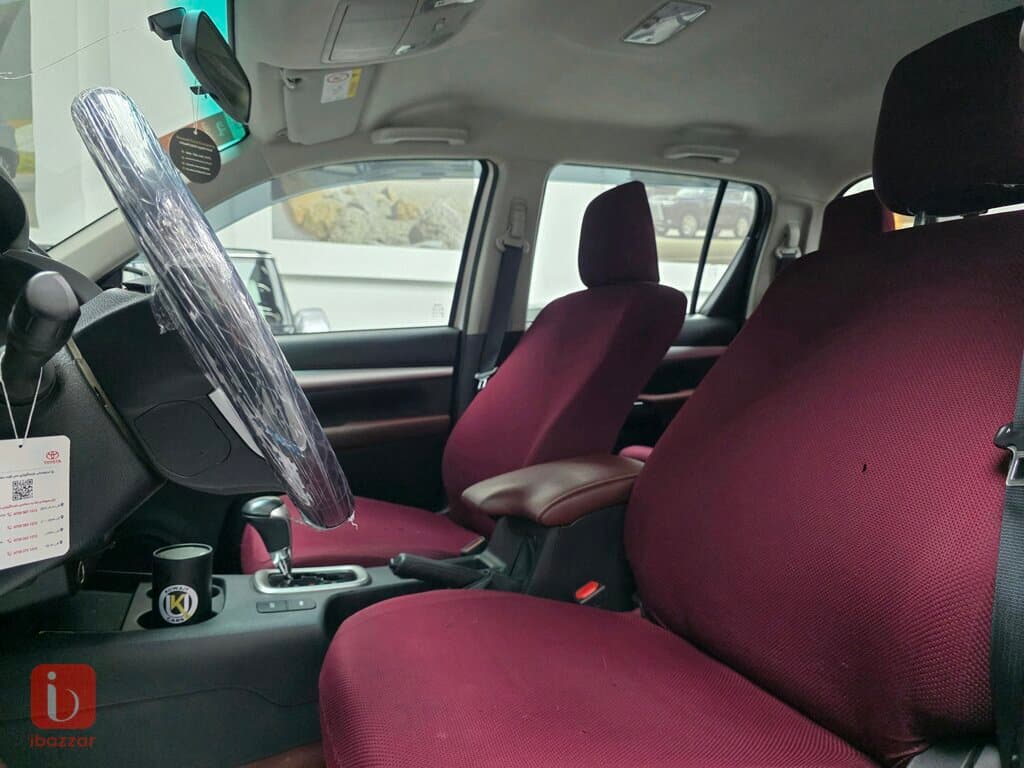 Toyota Hilux SR5 11