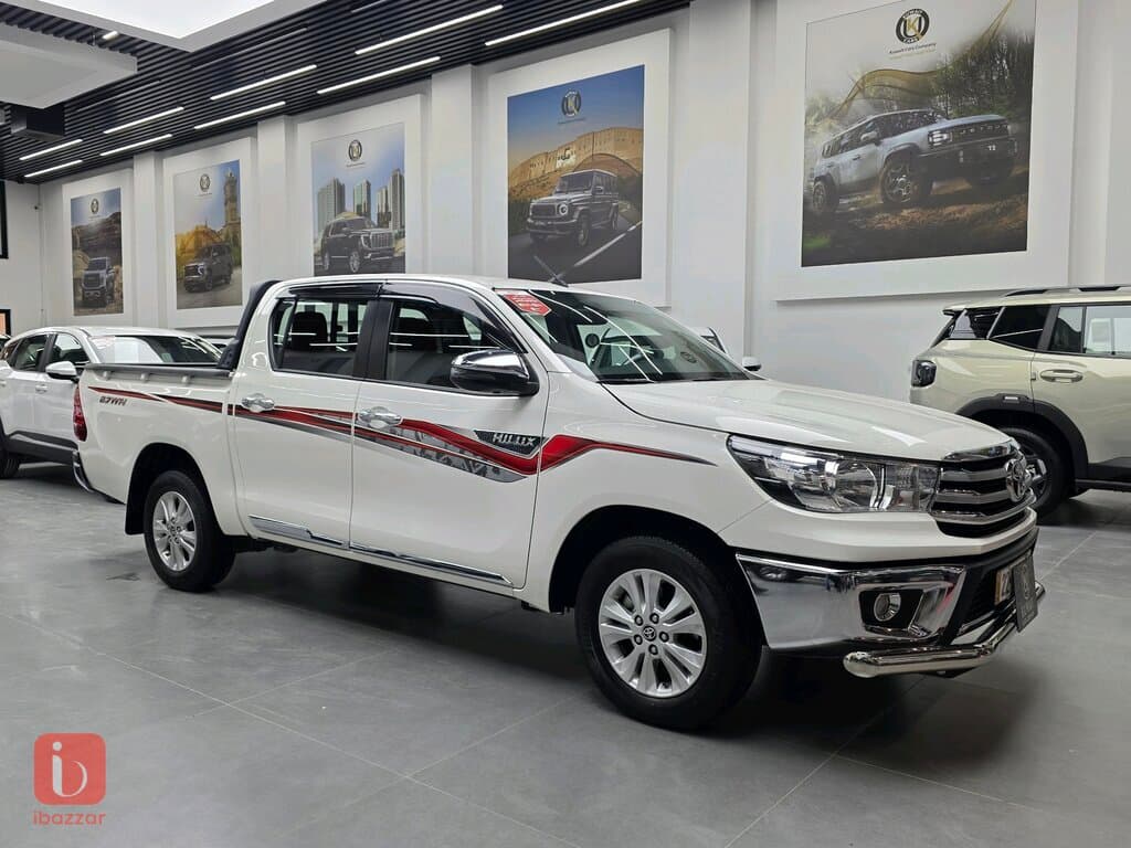 Toyota Hilux SR5 2