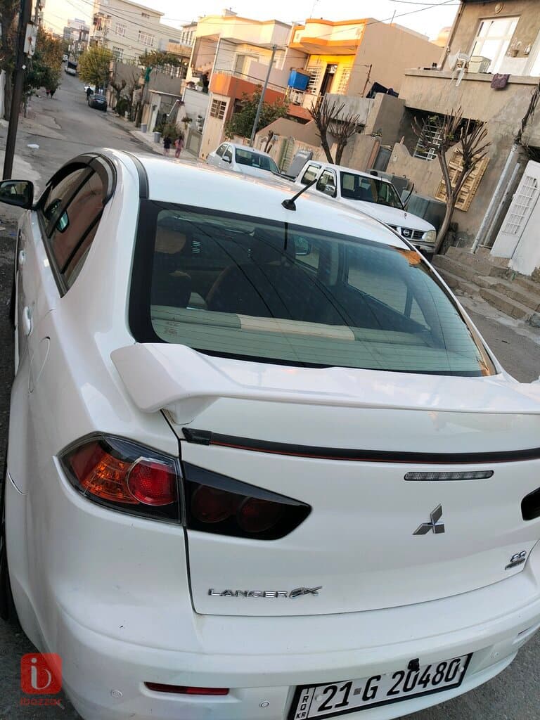 Mitsubishi Lancer 4