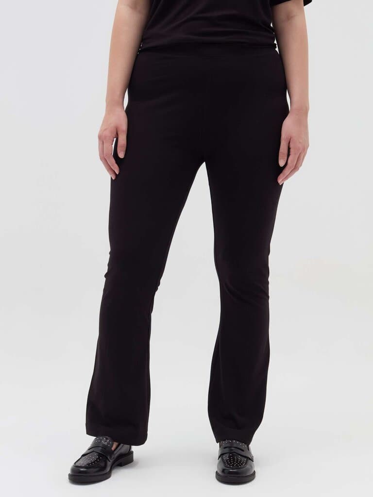 MYA Black Curvy bootcut-fit leggings