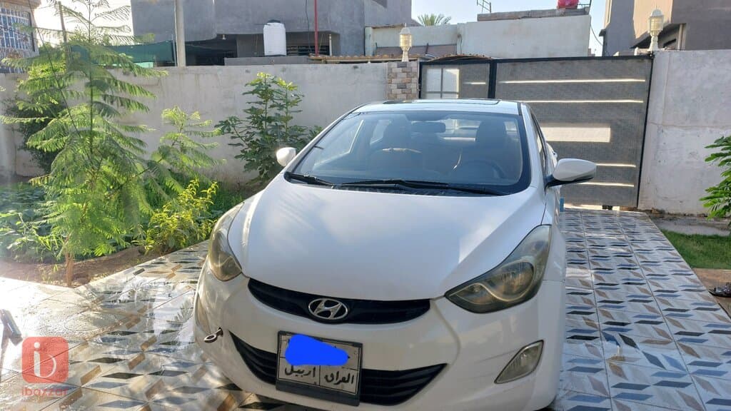 Hyundai Elantra Standard