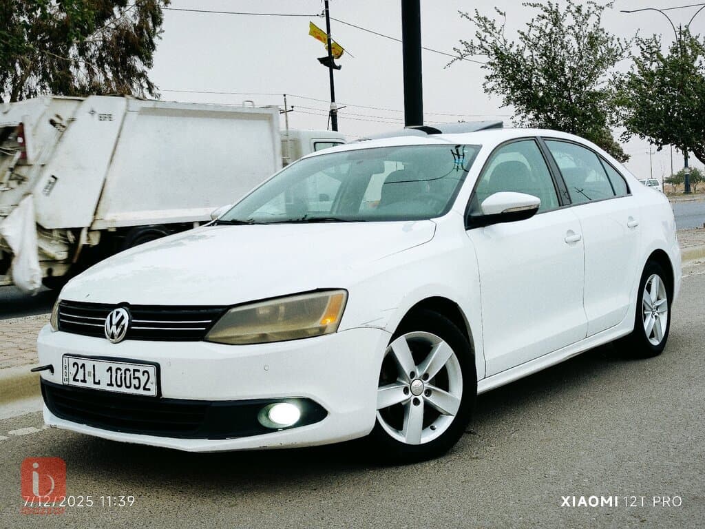 Volkswagen Jetta SEL 1