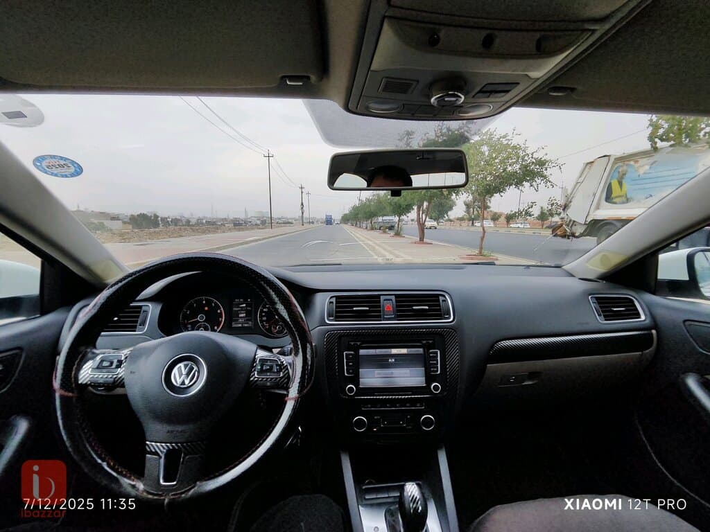 Volkswagen Jetta SEL 9