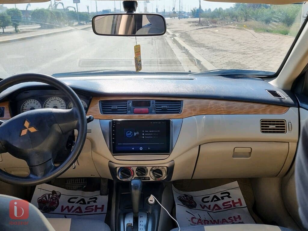 Mitsubishi Lancer GLX 3