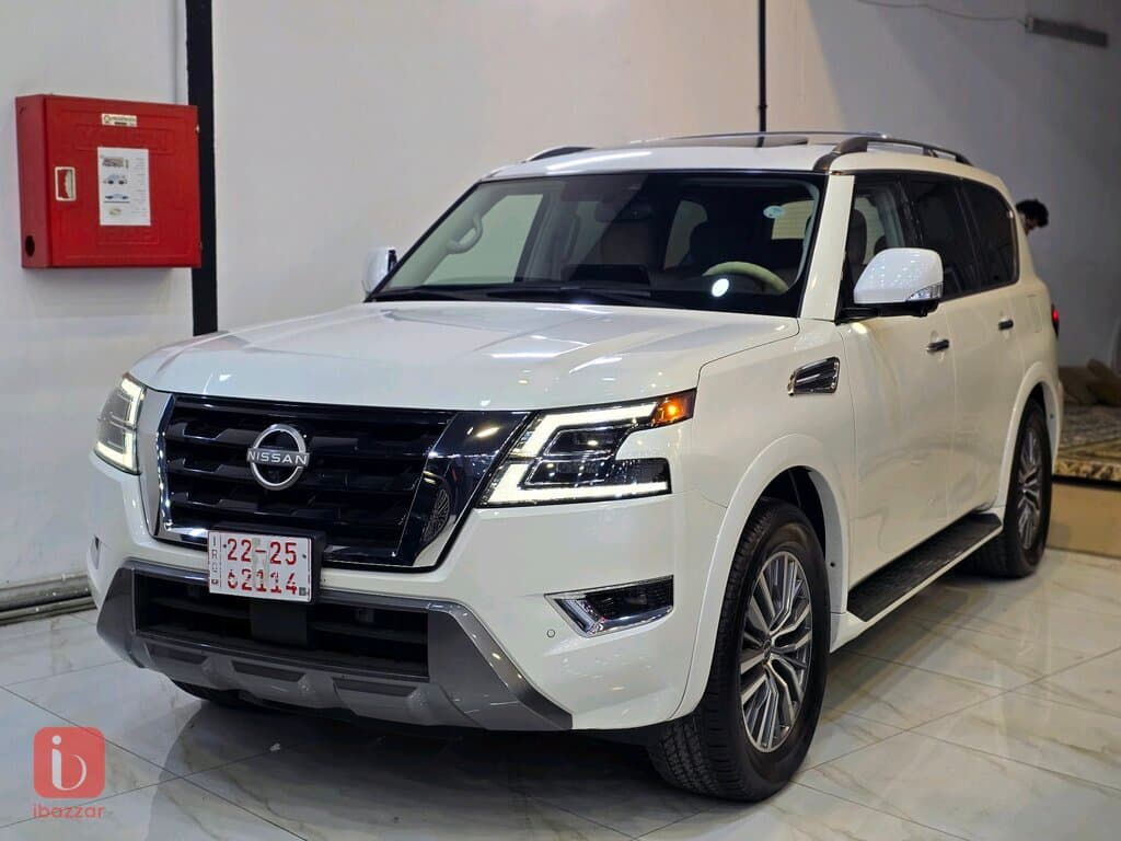 Nissan Armada SE 2