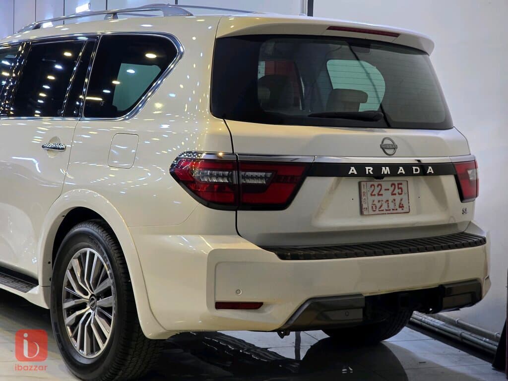 Nissan Armada SE 5