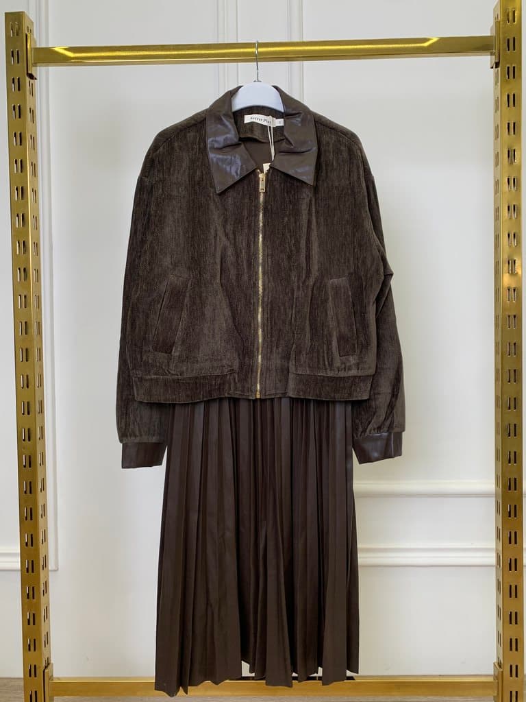 Secret Plus Women's Skirt and Jacket Set - Dark Brown (38)