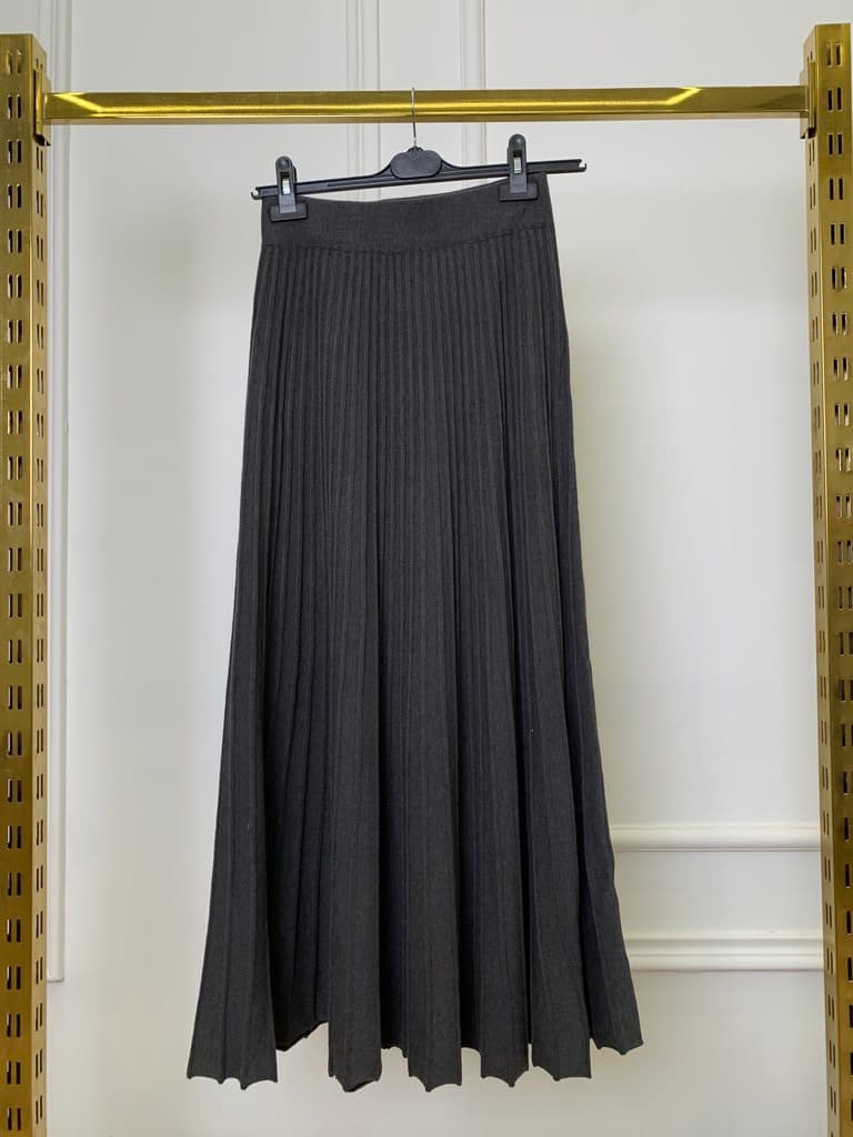 YEZI STUDIO Women's Wool Skirt - Dark Gray