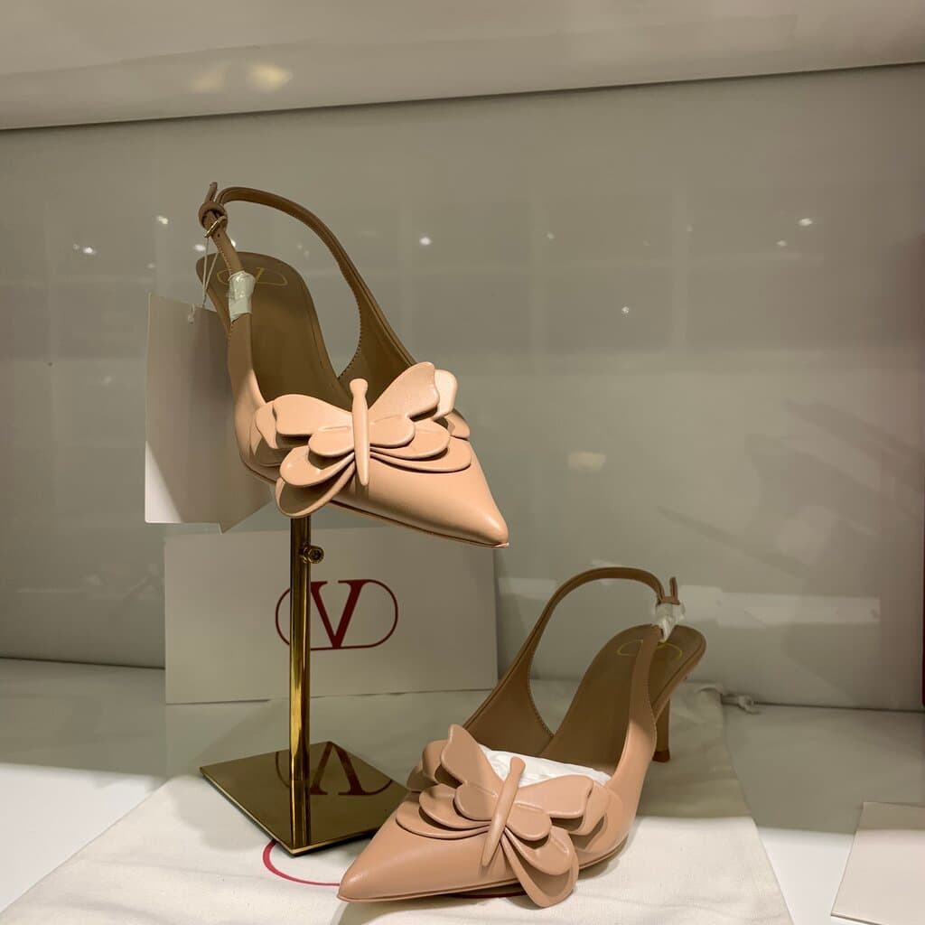 Valentino Women's Leather High Heels - Master Quality - Pink (41)