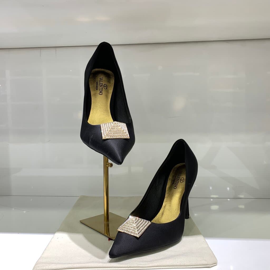 Valentino Women's Satin High Heels - Master Quality - Black (41)