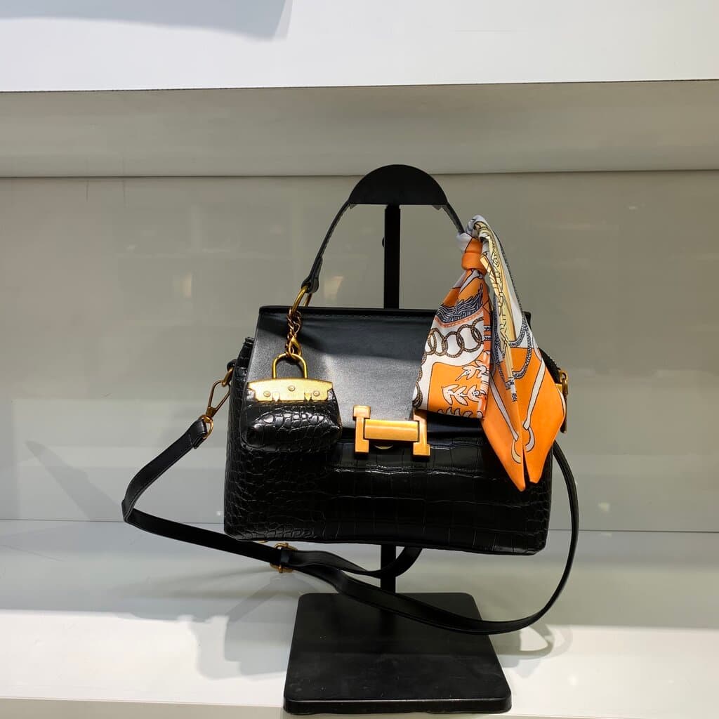 Hermes Women's Leather Bag - Master Quality - Black