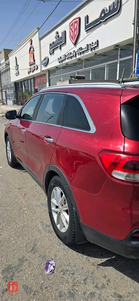 KIA Sorento 4