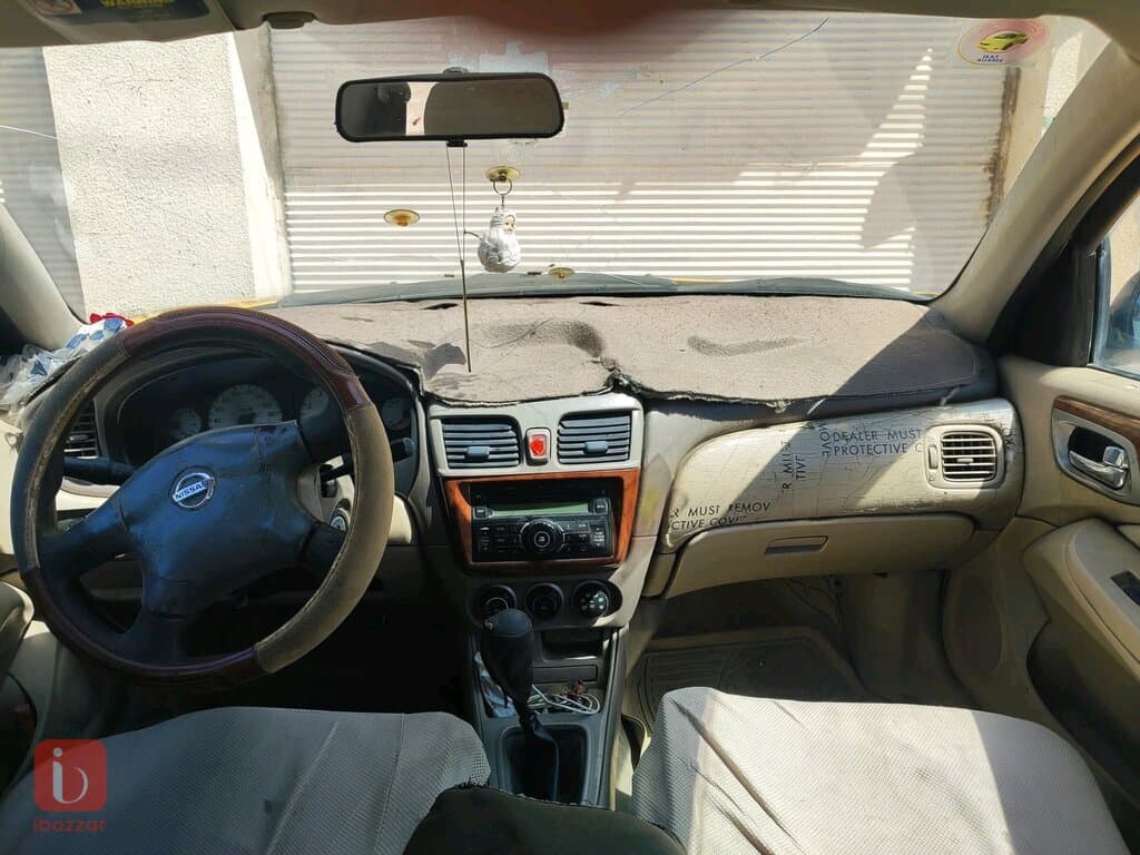Nissan Sunny 2010 وەرگەڕاو 5