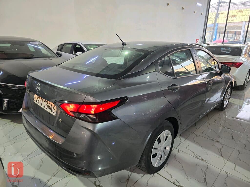 Nissan Versa 4