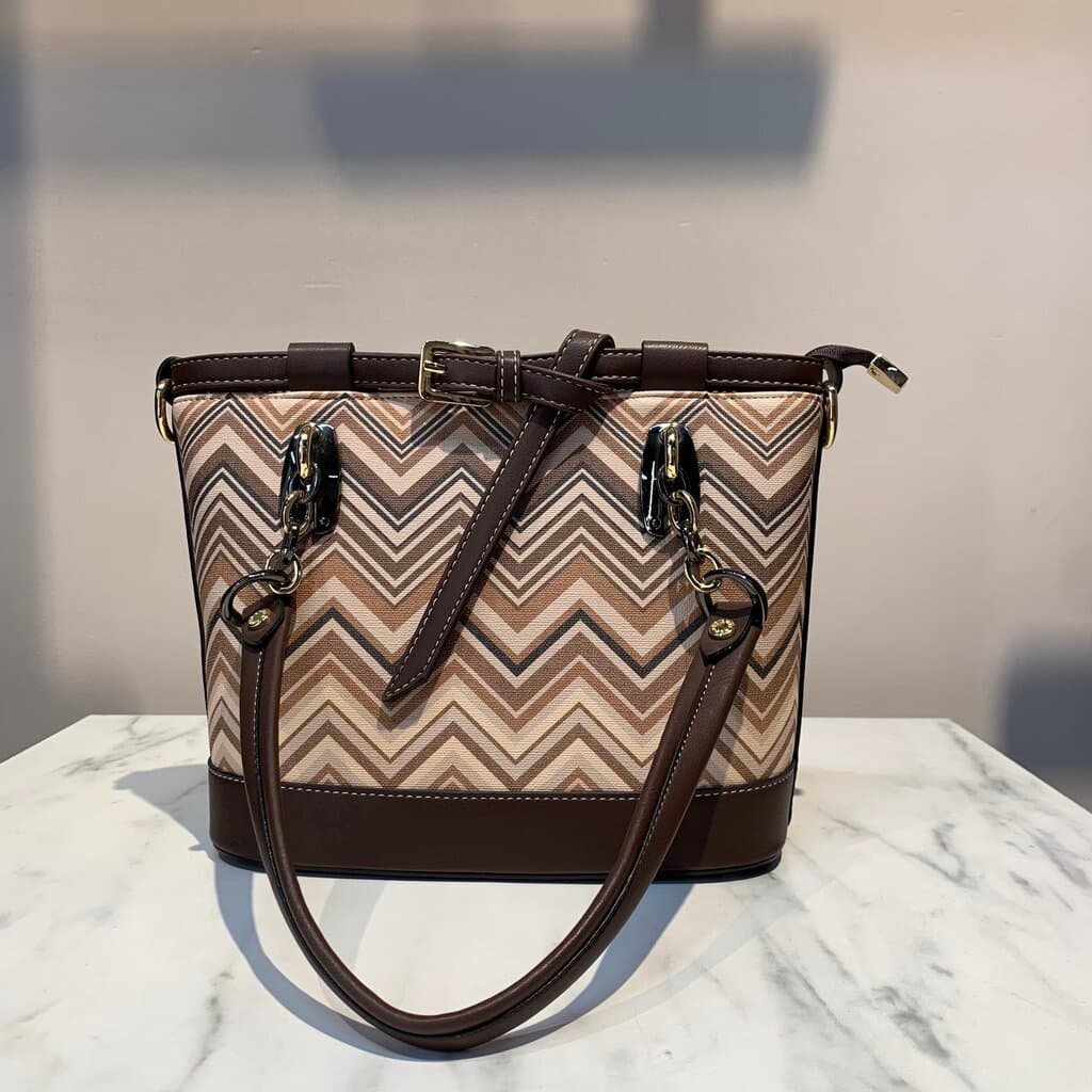 Silver & Polo Women's Handbag - Dark Brown