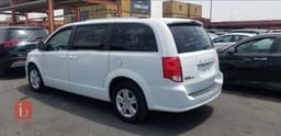 Dodge Caravan SXT — photo 19
