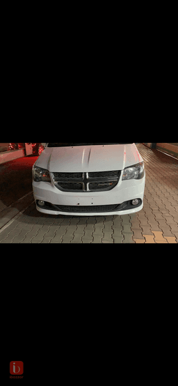 Dodge Caravan SXT — photo 13