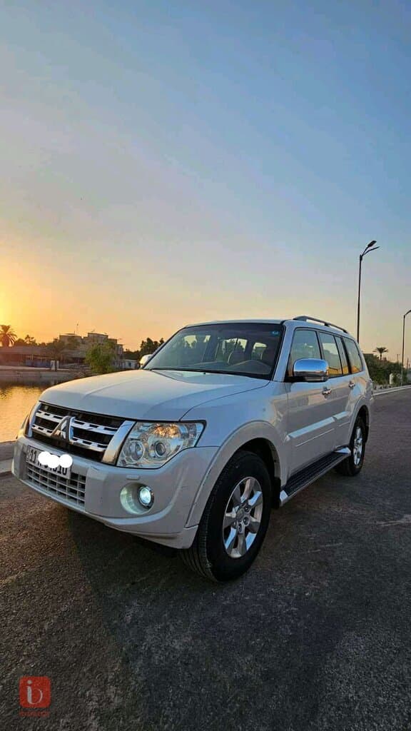 Mitsubishi Pajero GLS 5