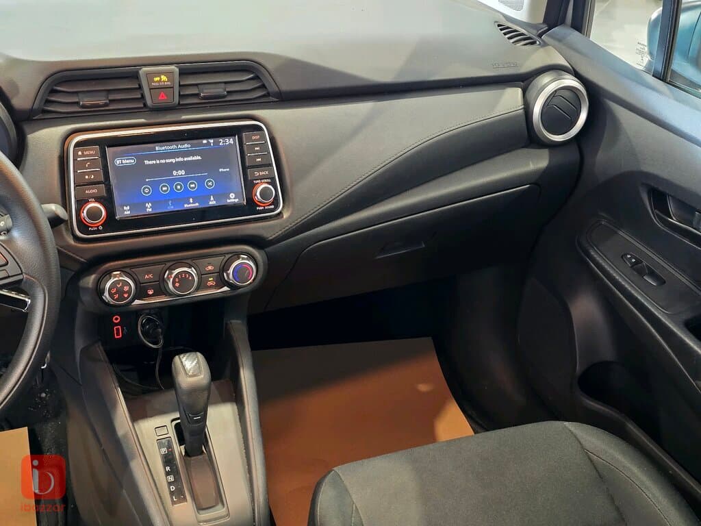 Nissan Versa 12
