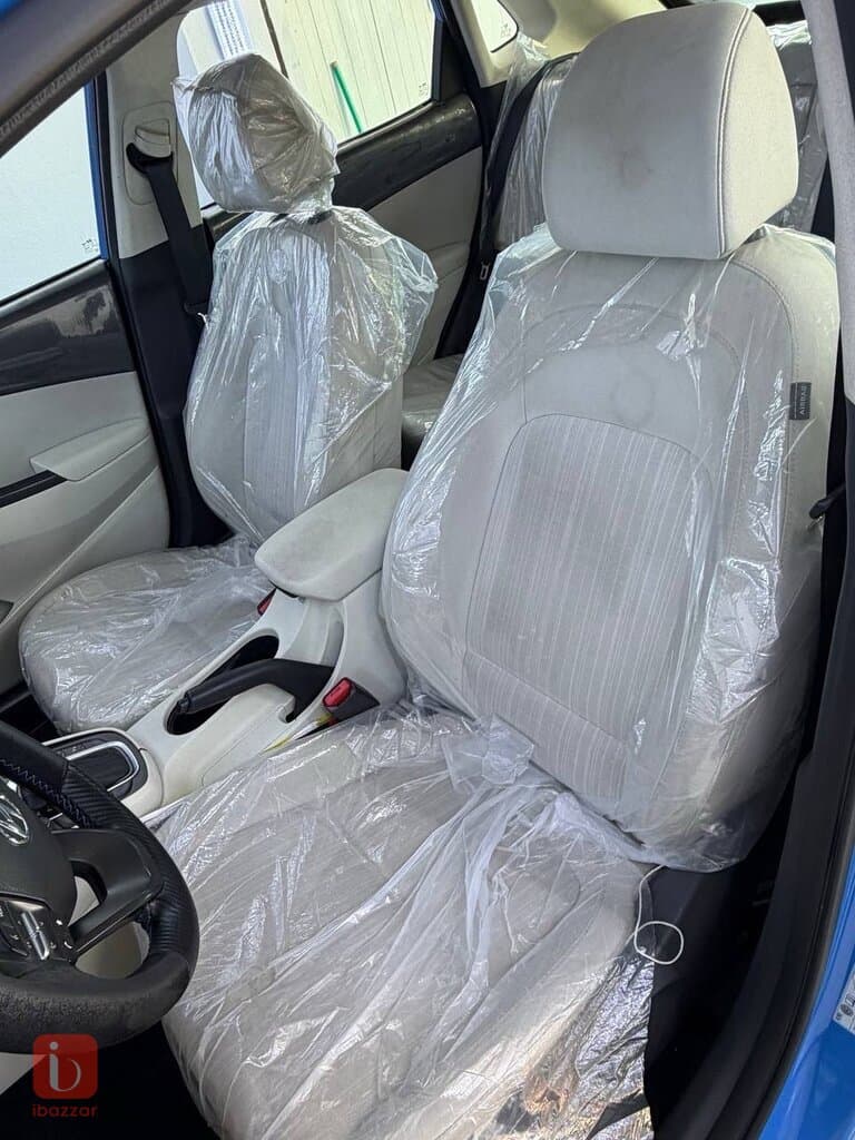 Hyundai Kona 2.0 I4 FWD 13