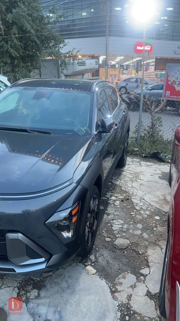 Hyundai Kona 2.0 I4 FWD 4